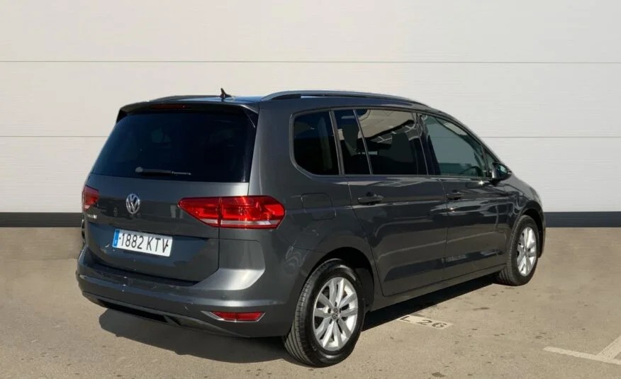 Volkswagen Touran 2019 foto 3